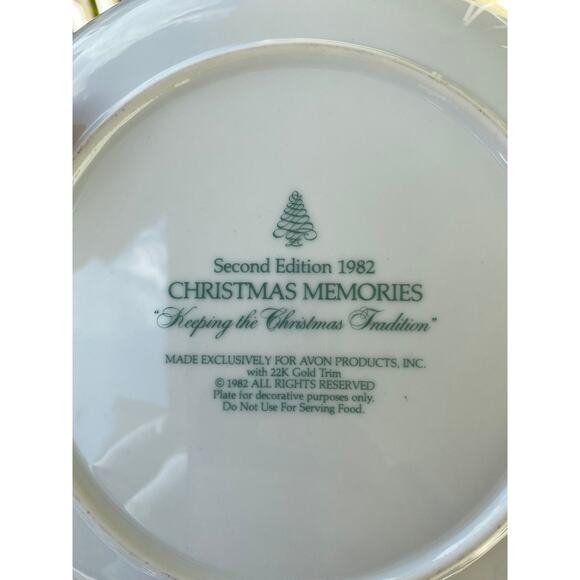 Set of 2 Vintage decorative Avon Christmas plates, 1981, 1982 - Picture 6 of 8